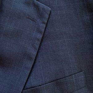 Jos. A Bank 46L 100% Wool Glenurquhart Check Blue Charcoal Subtle Plaid 2-Button